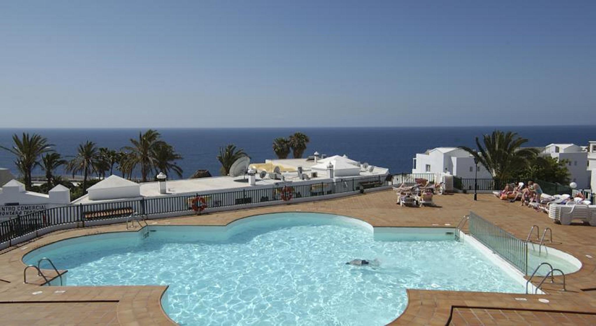 Pueblos Aparthotel 2*