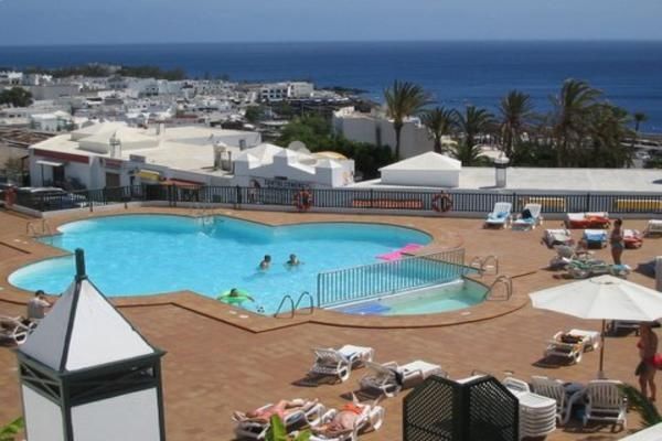 Pueblos Aparthotel 2*